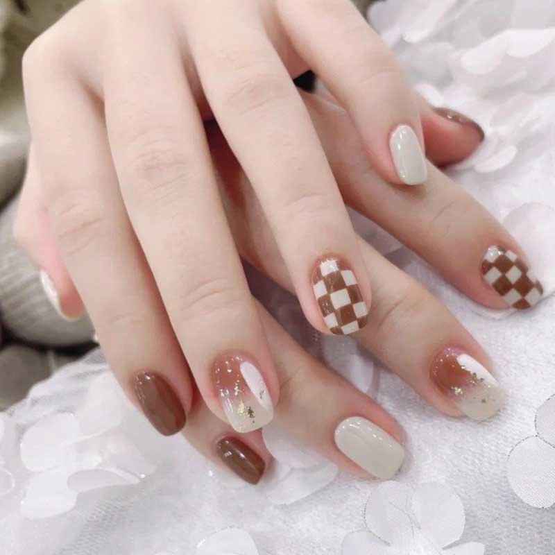 Luminous Nail Lounge