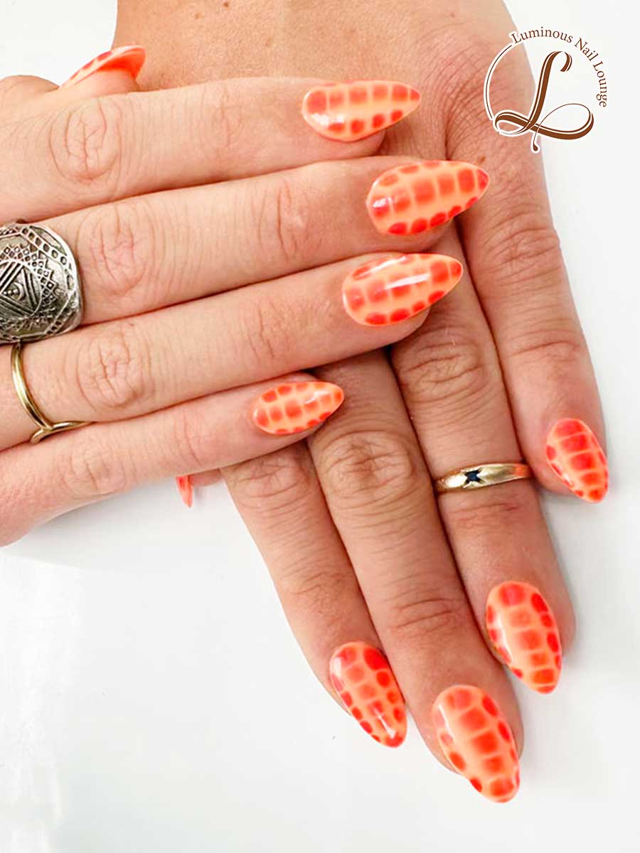 Luminous Nail Lounge